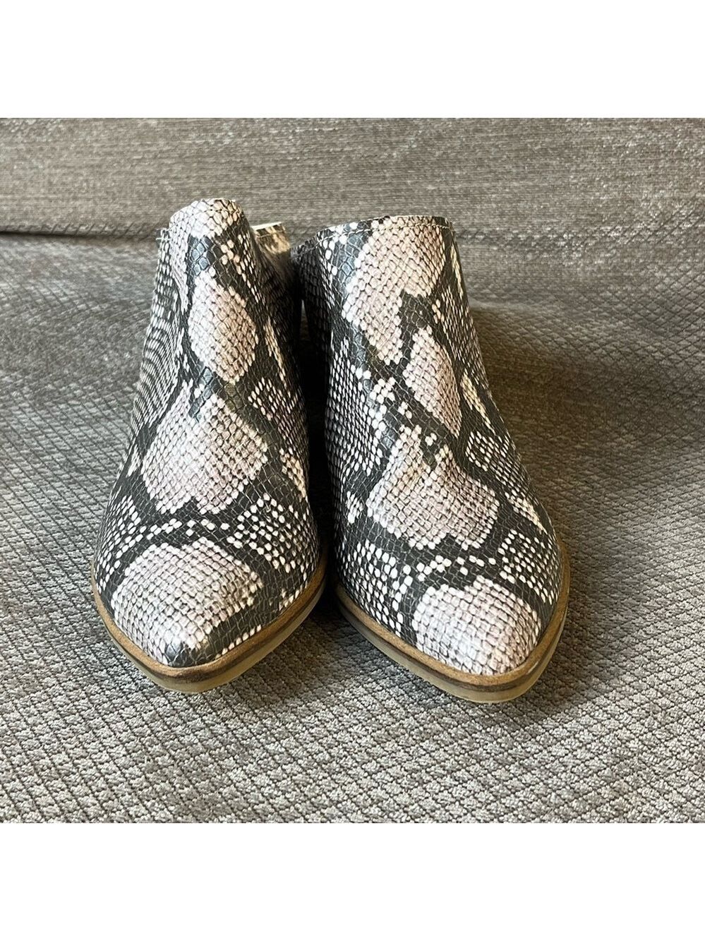 Dolce Vita Roya Slip Boot Snake Print Mules size 7.5. EUC - Picture 7 of 10